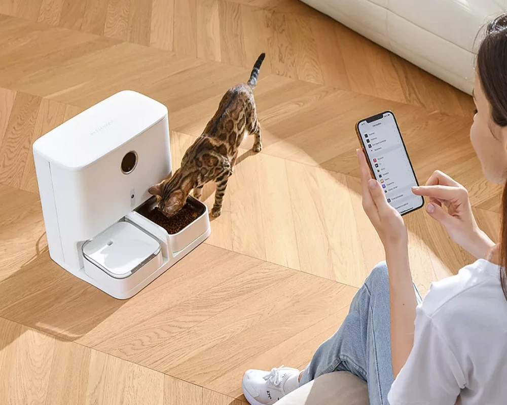pet food automatic dispenser